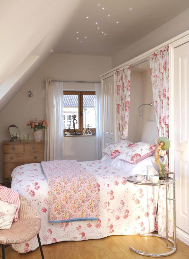 Fosse Farmhouse Holiday Cottages Chippenham  Luaran gambar