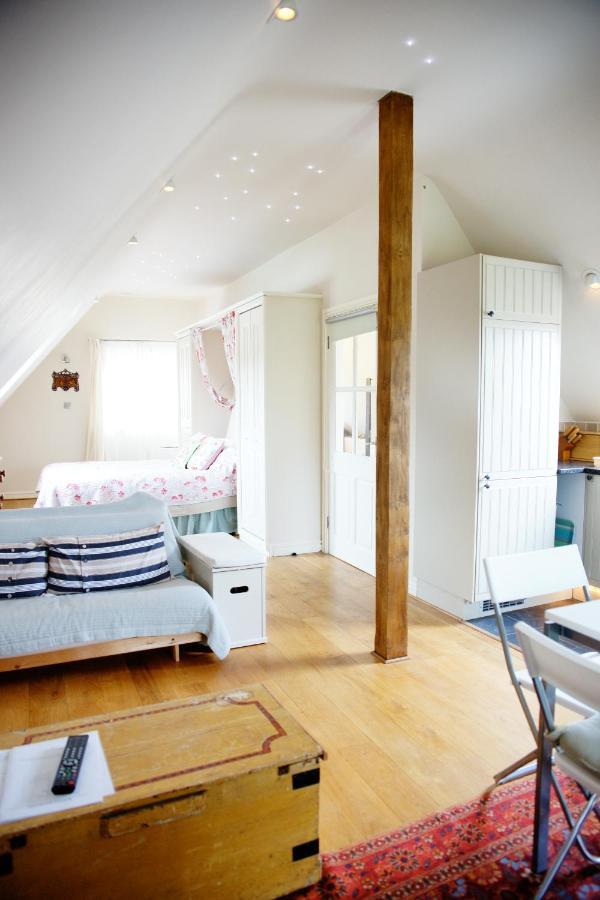 Fosse Farmhouse Holiday Cottages Chippenham  Luaran gambar