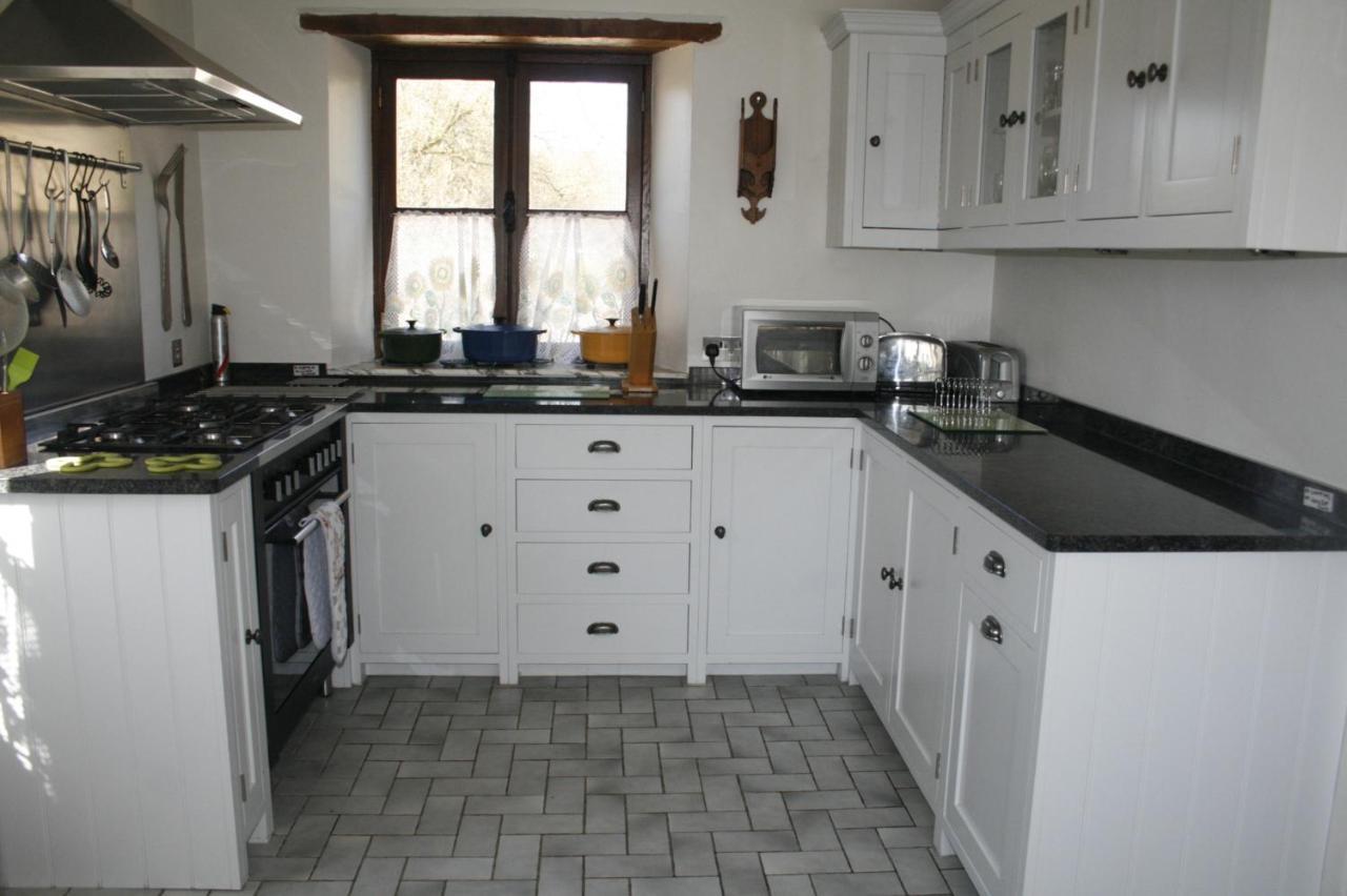 Fosse Farmhouse Holiday Cottages Chippenham  Luaran gambar