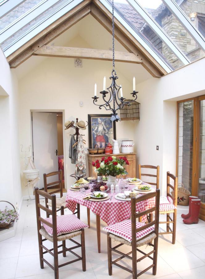 Fosse Farmhouse Holiday Cottages Chippenham  Luaran gambar